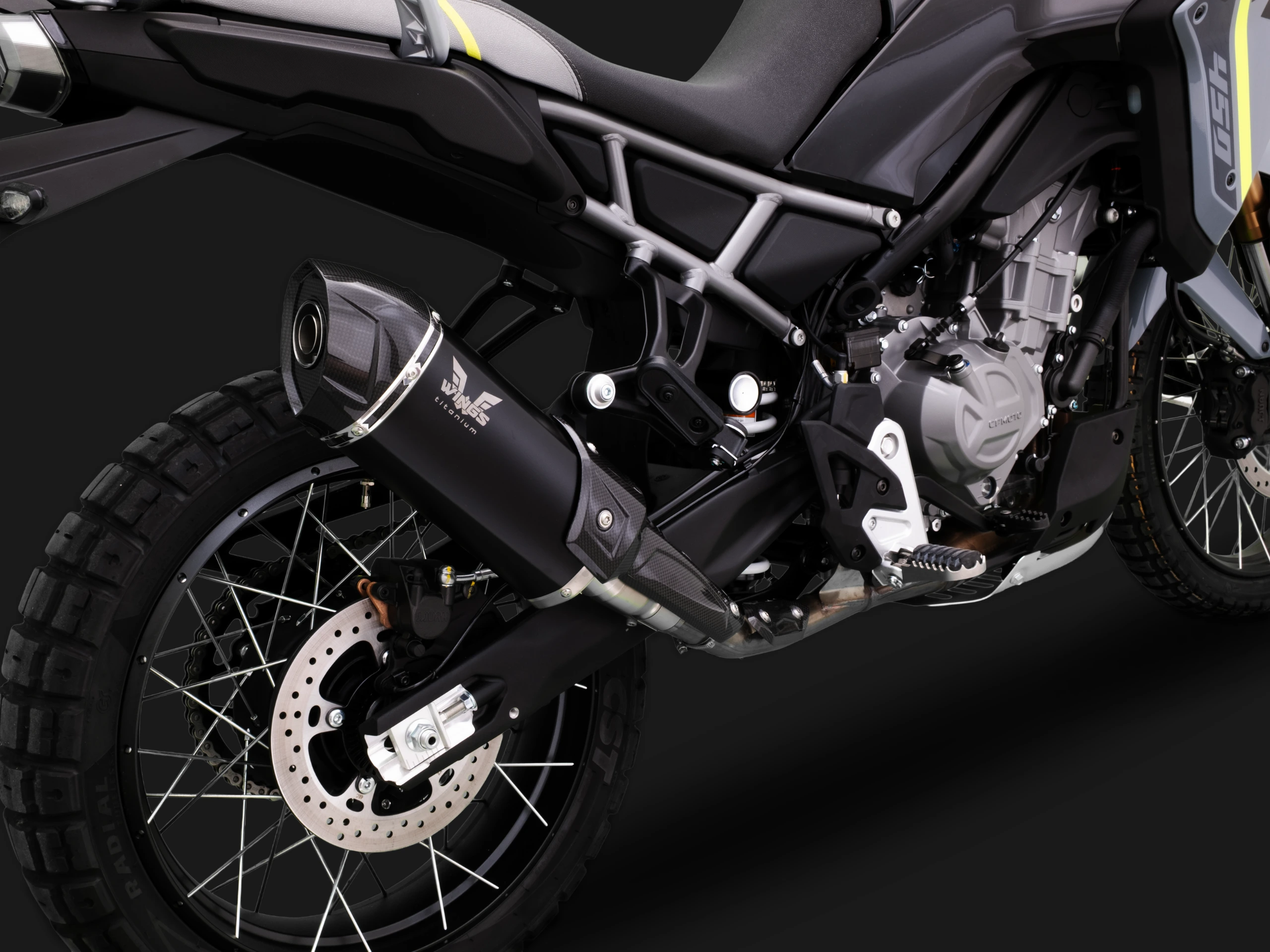 CFMOTO-450MT-Black-Gloss-3