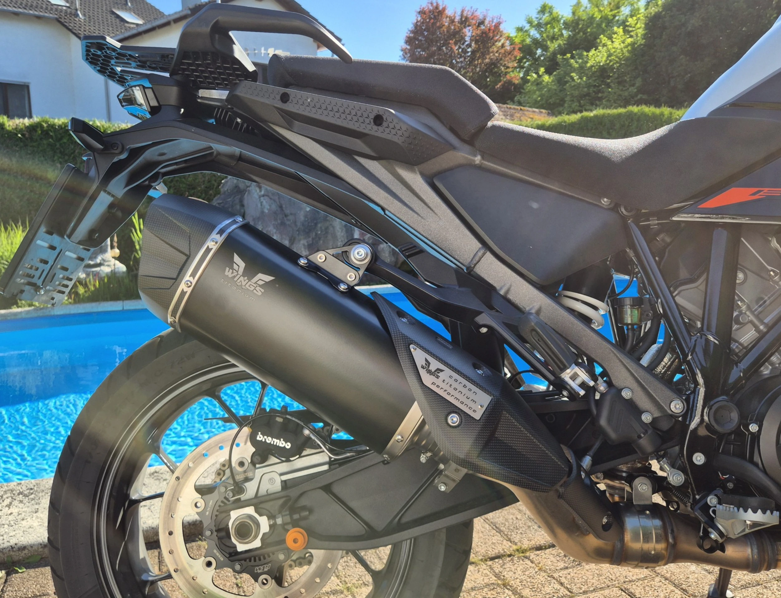 KTM - 1390 - SUPER - ADVENTURE - BLACK - 3